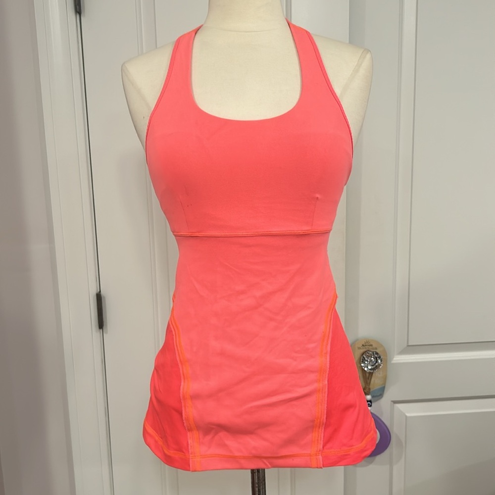 Lulu Lemon tank top in perfect condition!